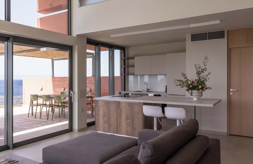 Livadia Villa | Casa Tarrha-Beachside Retreat with Heated Pool