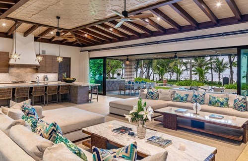 Playa Santa Teresa Villa | Casa Teresa Grande - 5-star Luxury Beachfront Villa