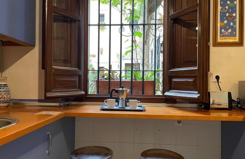 La Catedral Villa | Casa Terraza Judería: Spacious History-Filled Retreat with Private Terrace in Córdoba's Jewish Quarter