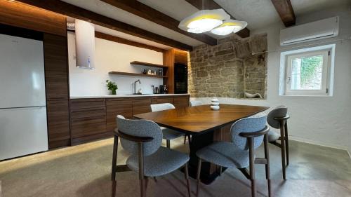 Tinjan Villa | Casa Tinjan