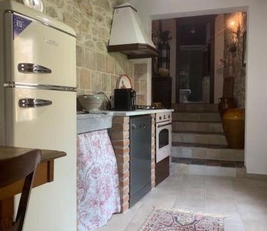 Gonnosno Apartment | Casa tipica sarda