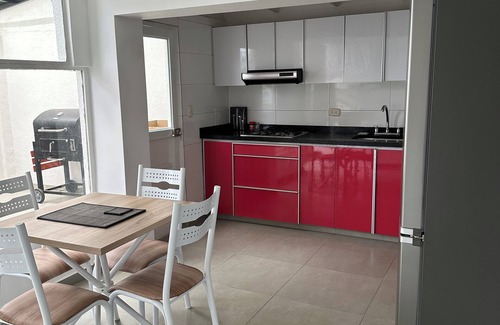 Fontibon House | Casa Tipo Cabaña