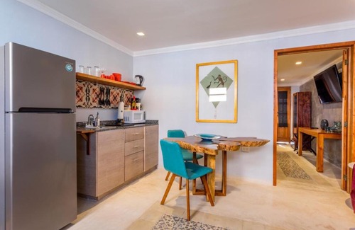 Zona Paseo Montejo House | Casa Toledo