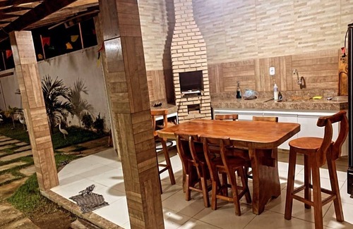 Estancia House | Casa top com Piscina a Menos de 100 Metros da Lagoa Azul