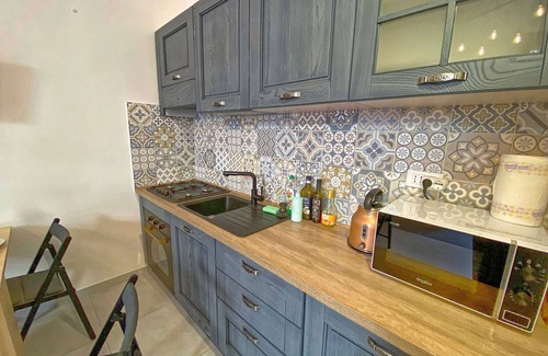 Rione Duomo Apartment | ~Casa Trevisone~ Modern flat in the heart of Salerno with balcony