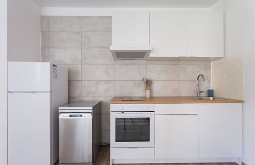San Giorgio a Cremano Apartment | Casa Troisi by dimorra