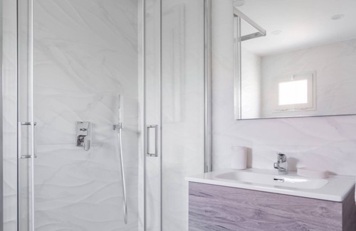 San Giorgio a Cremano Apartment | Casa Troisi by dimorra