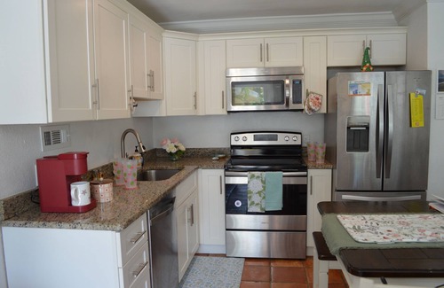 Grandview Heights Cottage | Casa Tua: Charming Cottage House in Downtown West Palm Beach!