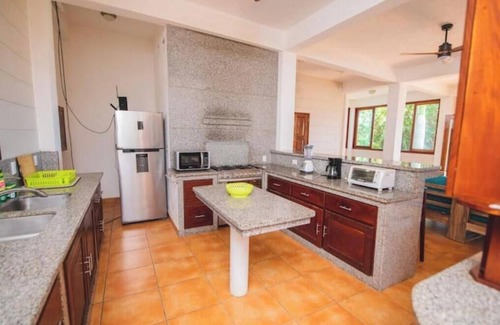 Aserradores House | Casa Turquesa - Luxury 3-Story Beachfront Estate