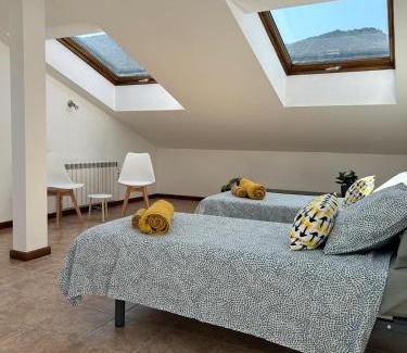 La Pobla de Lillet Apartment | Casa unifamiliar para 6 personas en Pobla de Lillet - ALBERGA