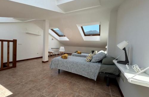 La Pobla de Lillet Apartment | Casa unifamiliar para 6 personas en Pobla de Lillet - ALBERGA