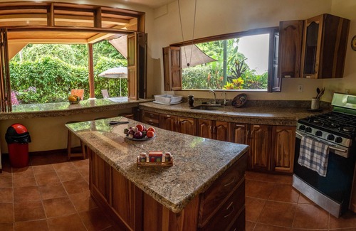 Ballena House | Casa Uvita: Rainforest & Ocean View Eco-Home
