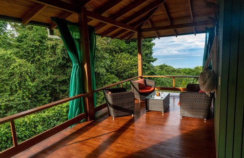 Ballena House | Casa Uvita: Rainforest & Ocean View Eco-Home