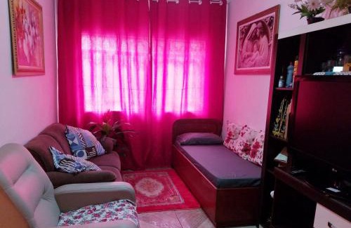 Aparecida House | casa vó doca, preço único pela casa inteira,cabem até 10 pessoas ao lado da basilica aparecida