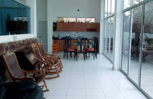 Sabanilla House | Casa Vacacional Miramar