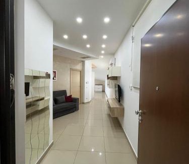 Leonforte Apartment | Casa vacanza Helios