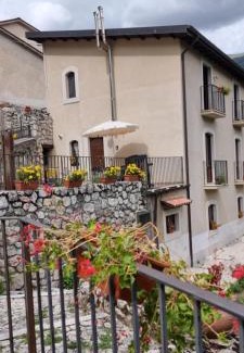 Villetta Barrea Apartment | Casa vacanze al Castello