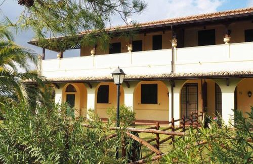 Botricello House | Casa Vacanze De Grazia direttamente sul Mare