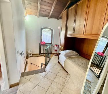 San Terenzo Monti House | Casa vacanze Elena