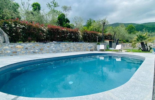 Borgomaro House | Casa vacanze gli ulivi