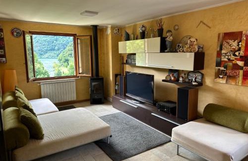 Darfo Boario Terme Apartment | Casa vacanze "INCANTO DEL LAGO"