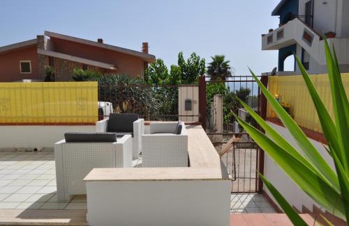 Fiumenaro House | Casa Vacanze Sentilmare