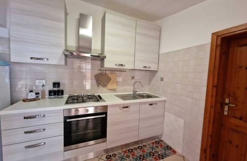 Riola Sardo House | Casa Vacanze, Stile Campidanese con Tocchi Moderni, a 10 min dal Mare