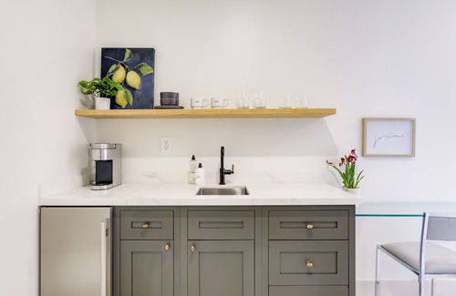 Upper East Apartment | Casa Valerio Unit 6A-Boutique Suite in Downtown Santa Barbara
