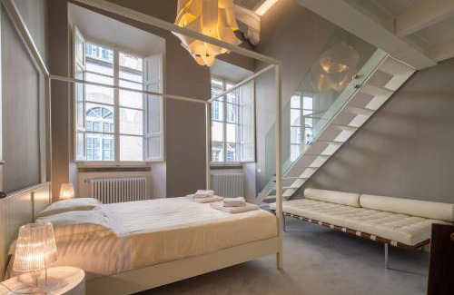 Oltrarno Apartment | Casa Velluti Deluxe by Mmega