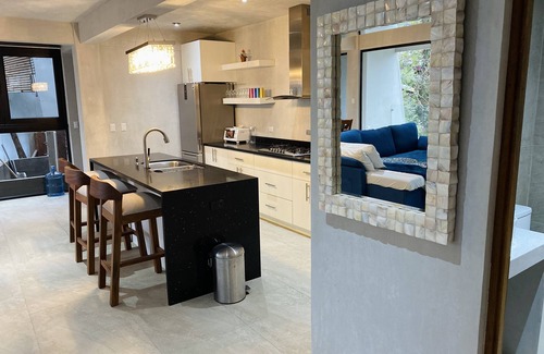 Santa Catarina Palopo Apartment | Casa Verapaz - Vela: Luxurious Retreat, Ideal for 4 Guests!