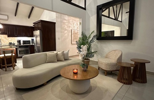 Damas House | Casa Veranera – Family Retreat with Private Pool, 20 min from Manuel Antonio