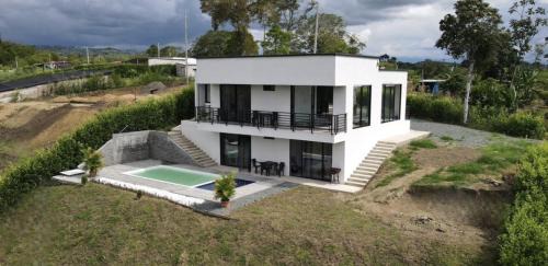 Alcala Villa | Casa verano cafetero