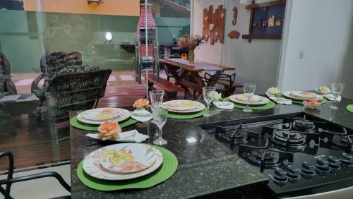 Arraial d'Ajuda House | Casa Verde - Cinco suítes, cond. piscina,1.3km do centro