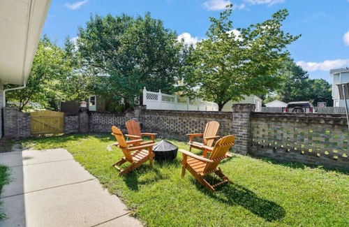 Fayetteville House | Casa Verde: Games + Peace + Joy + Fire Pitn