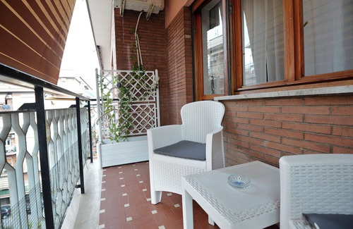 Quartiere XXII Collatino Apartment | Casa Verde Salvia[2 rooms,6PAX][Wi-fi-A/C]5 min Station,Late-check-in breakfast