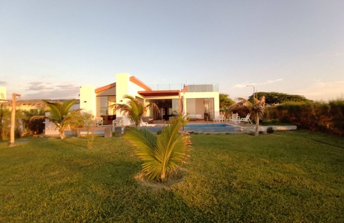 Mancora House | Casa VerdeMar de Vichayito Peru