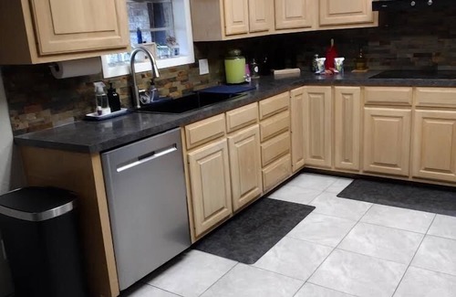 Victoria House | Casa Victoria-Coffee Bar, Pool, Privacy fenced, 3/2 bath, Kid's PlayRm, Shopping
