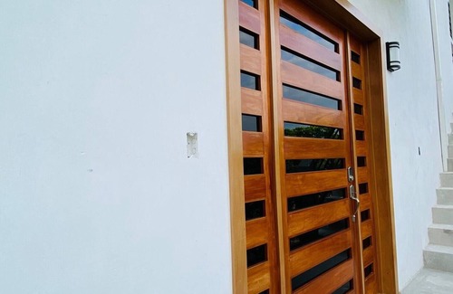 Flores House | Casa Victoriann