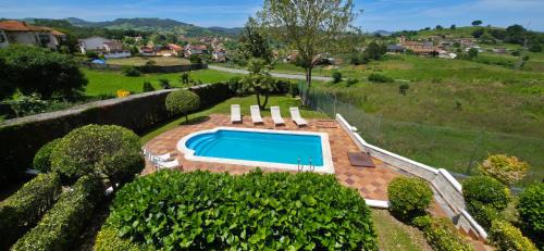 Carasa Villa | Casa Viero - Villa Con Jardin & Piscina