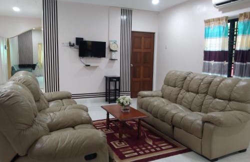 Sekinchan House | Casa Villa Homestay Sekinchan