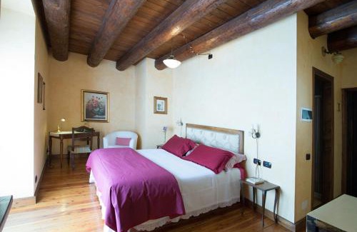 Capo di Ponte Bed & Breakfast | Casa Visnenza Bed & Breakfast