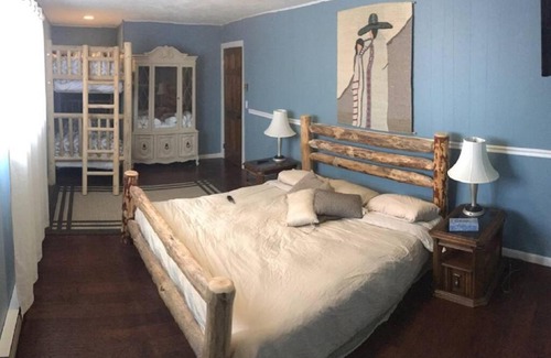 Granby House | Casa Vista