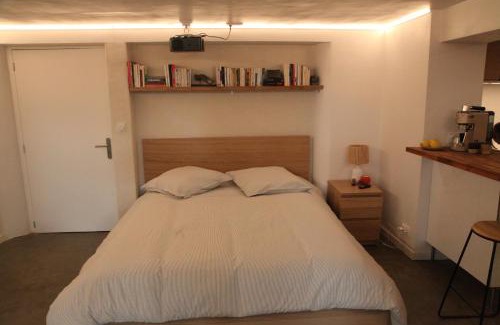 Francheville Le Bas House | Casa Viva