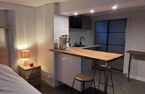 Francheville Le Bas House | Casa Viva