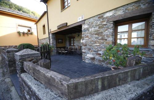 Moal House | Casa Xuaquin