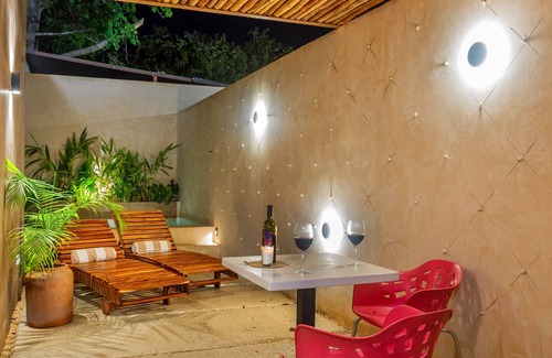 Centro House | Casa Yam, Gastronomic Corridor Calle 47 Relax and Serenity