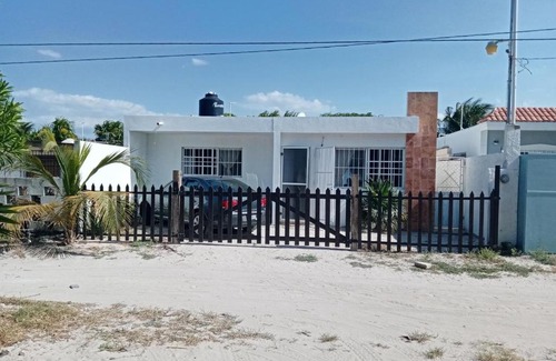 Chicxulub Puerto House | Casa yuya