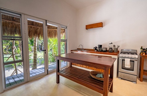 Zona Hotelera House | CASA ZABA 2BR GARDEN VIEW