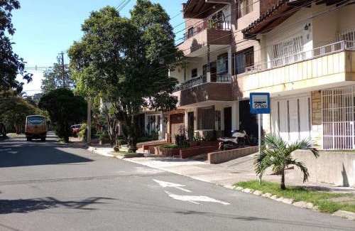 La America House | Casa zona Laureles
