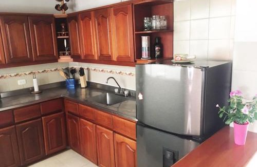 La America House | Casa zona Laureles